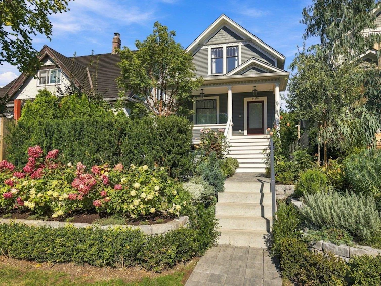 279 E 18th Avenue, Vancouver, BC, V5V 1E5 - 3
