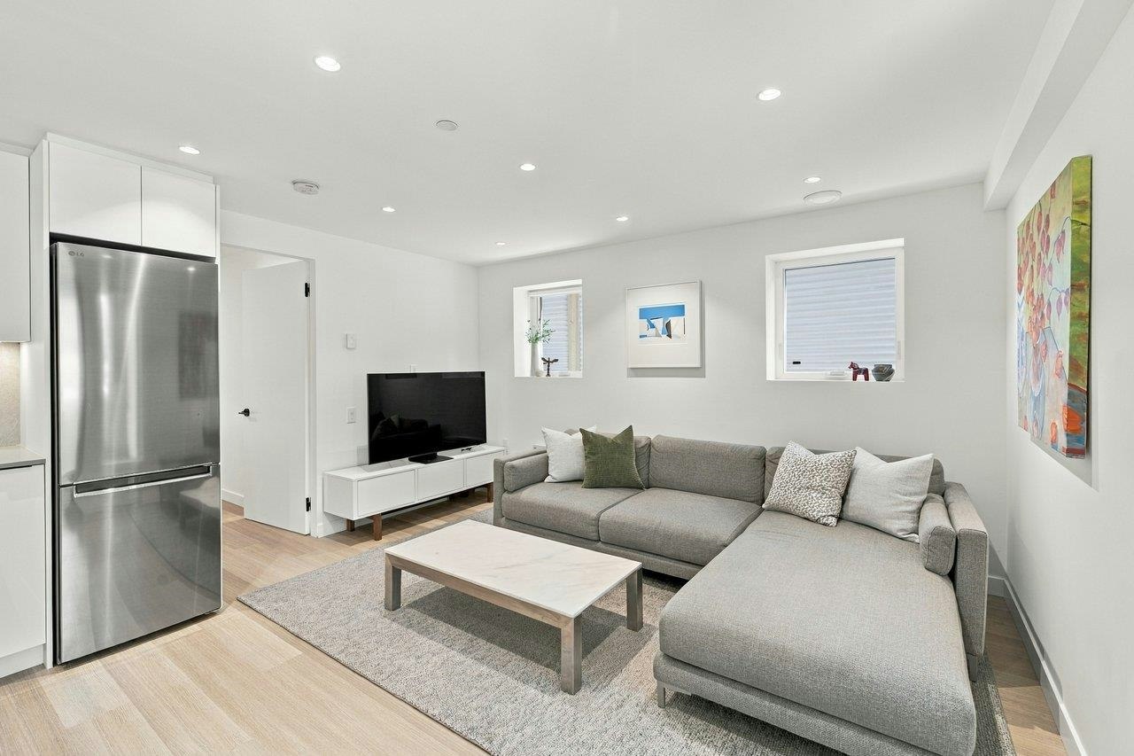 279 E 18th Avenue, Vancouver, BC, V5V 1E5 - 32