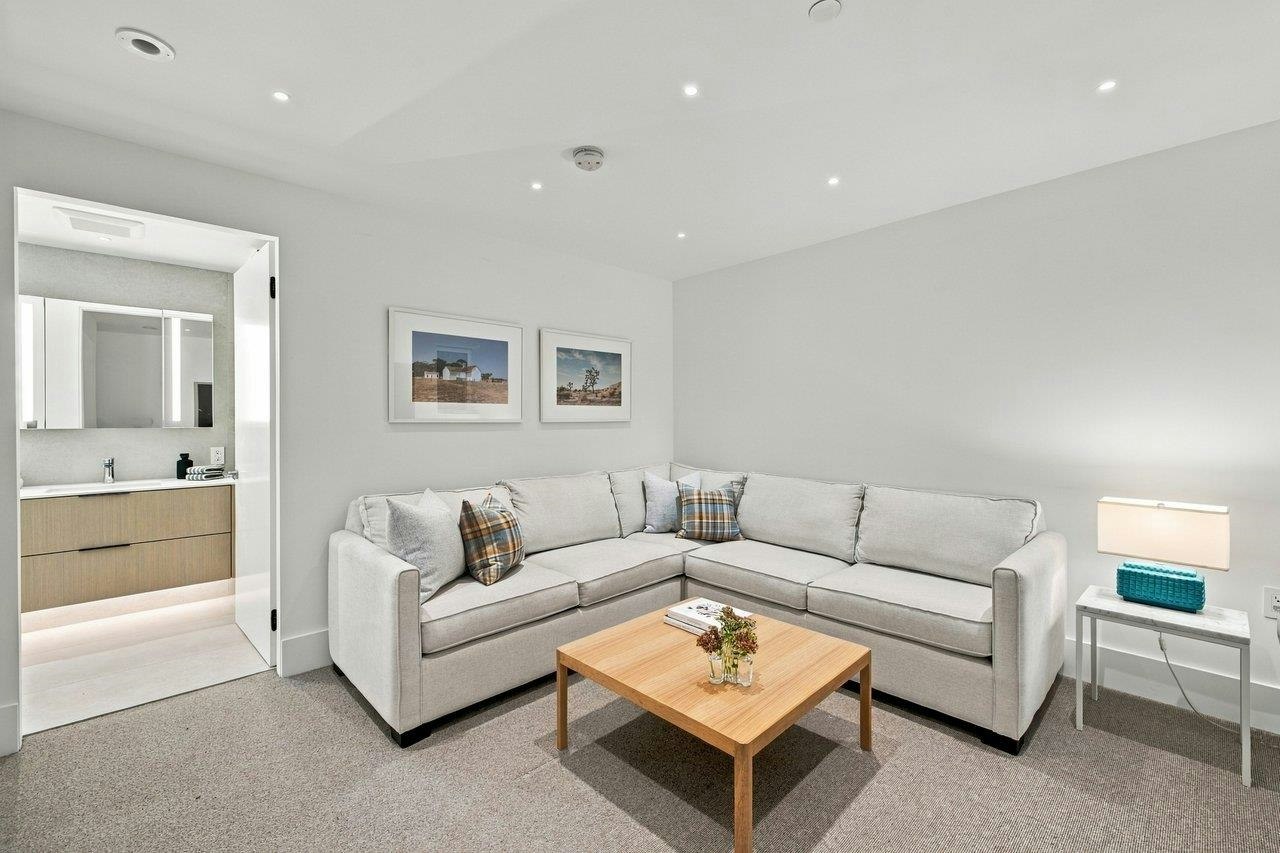 279 E 18th Avenue, Vancouver, BC, V5V 1E5 - 28