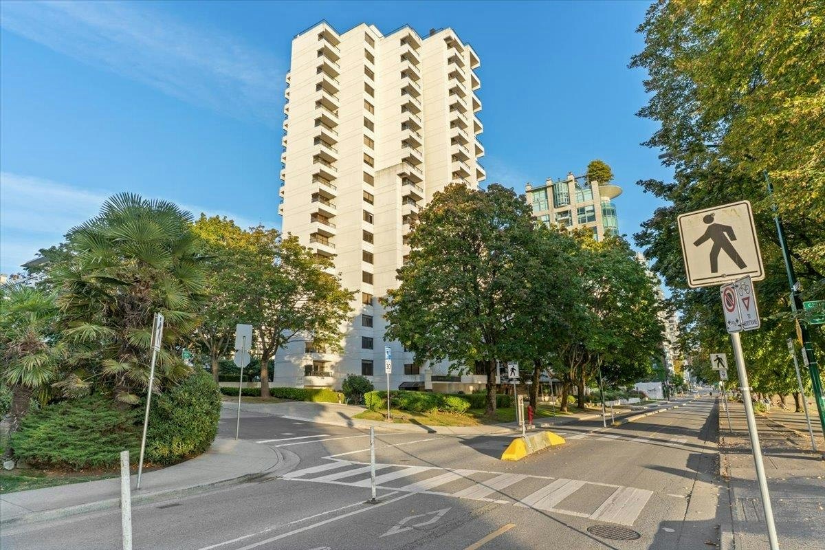 1601-1995 Beach Avenue, Vancouver, BC, V6G 2Y3 - 37