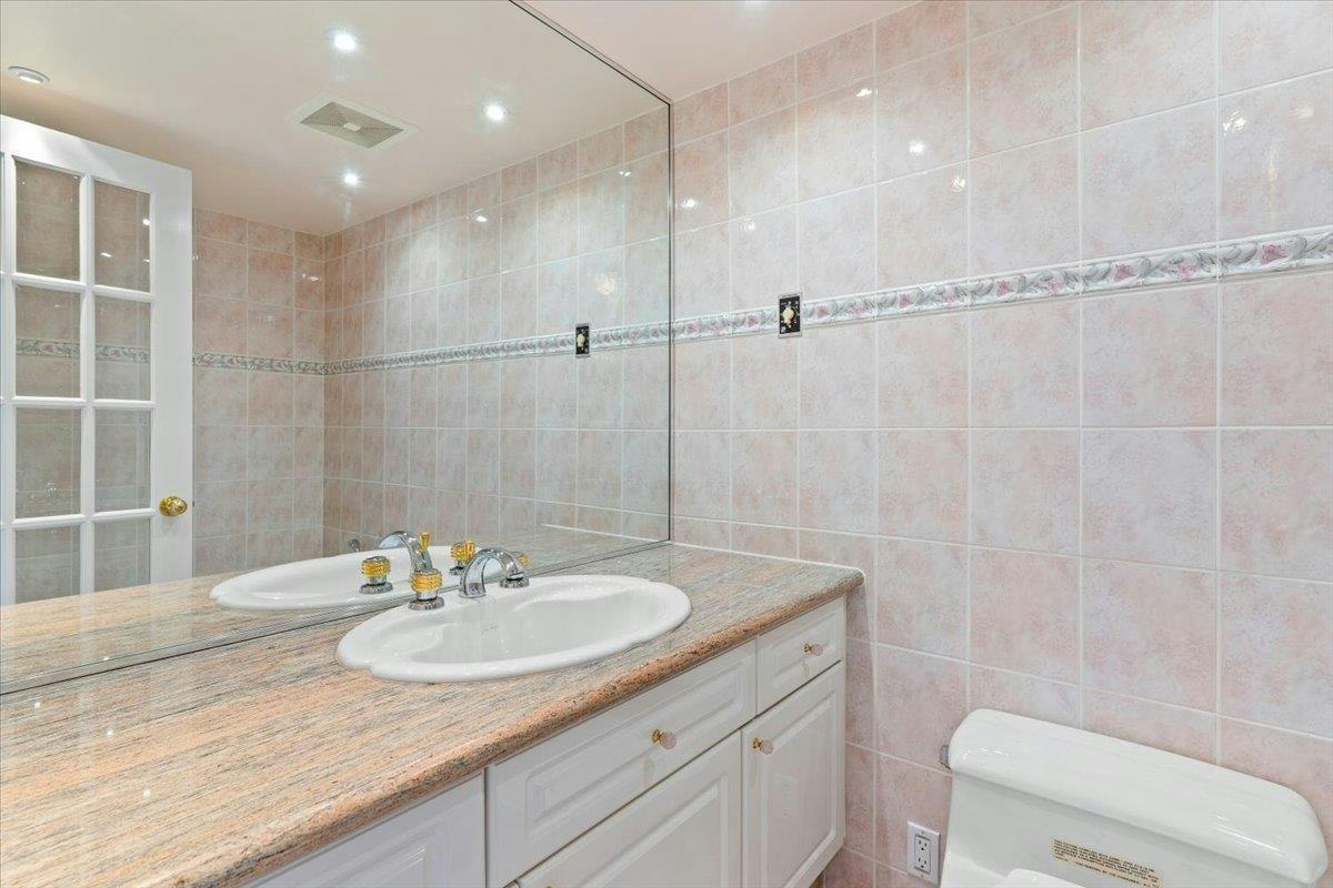 1601-1995 Beach Avenue, Vancouver, BC, V6G 2Y3 - 24