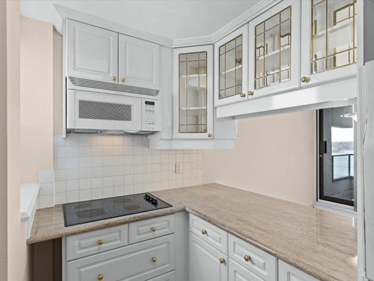 1601-1995 Beach Avenue, Vancouver, BC, V6G 2Y3 - 16