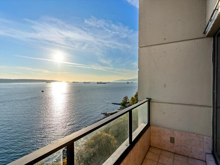 1601-1995 Beach Avenue, Vancouver, BC, V6G 2Y3 - 7