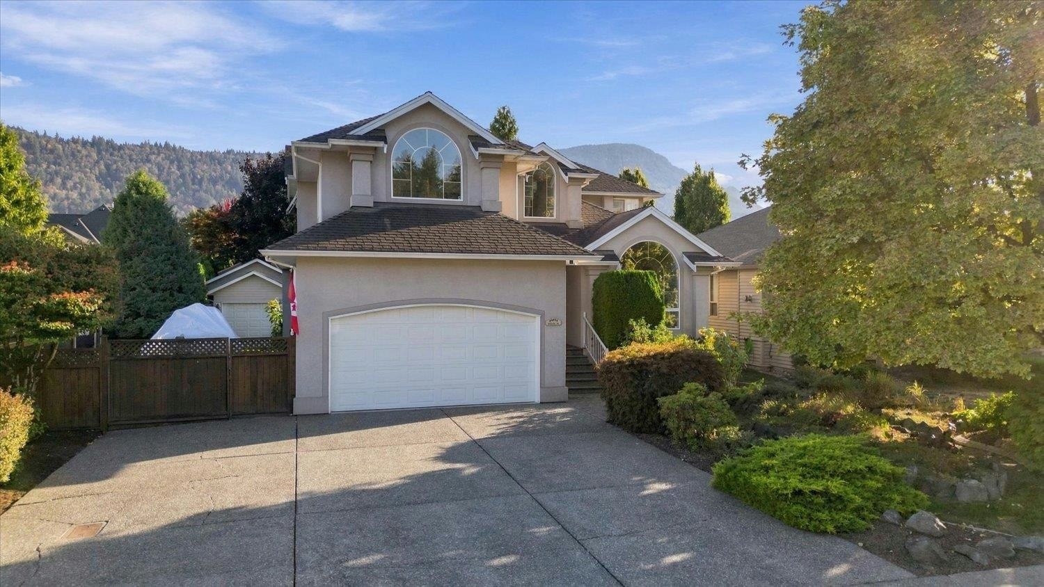 44434 Elsie Place, Chilliwack, BC, V2R 5N5