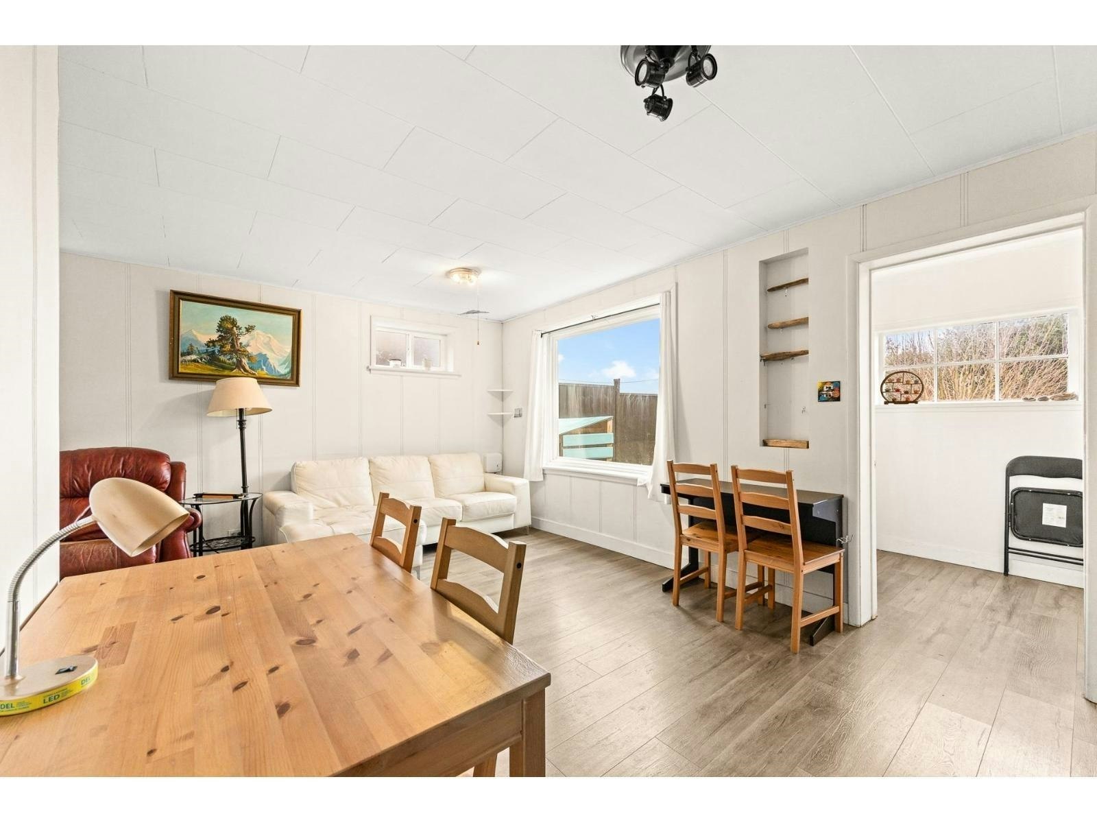 14878 Buena Vista Avenue, Surrey, BC, V4B 1X4 - 13