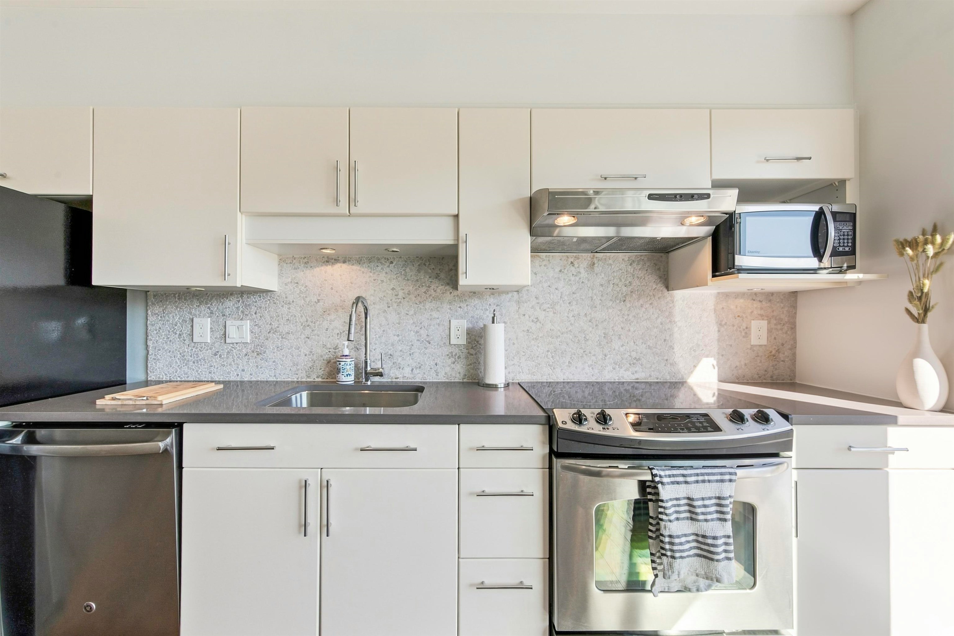 406-1688 Cypress Street, Vancouver, BC, V6J 5J1 - 9