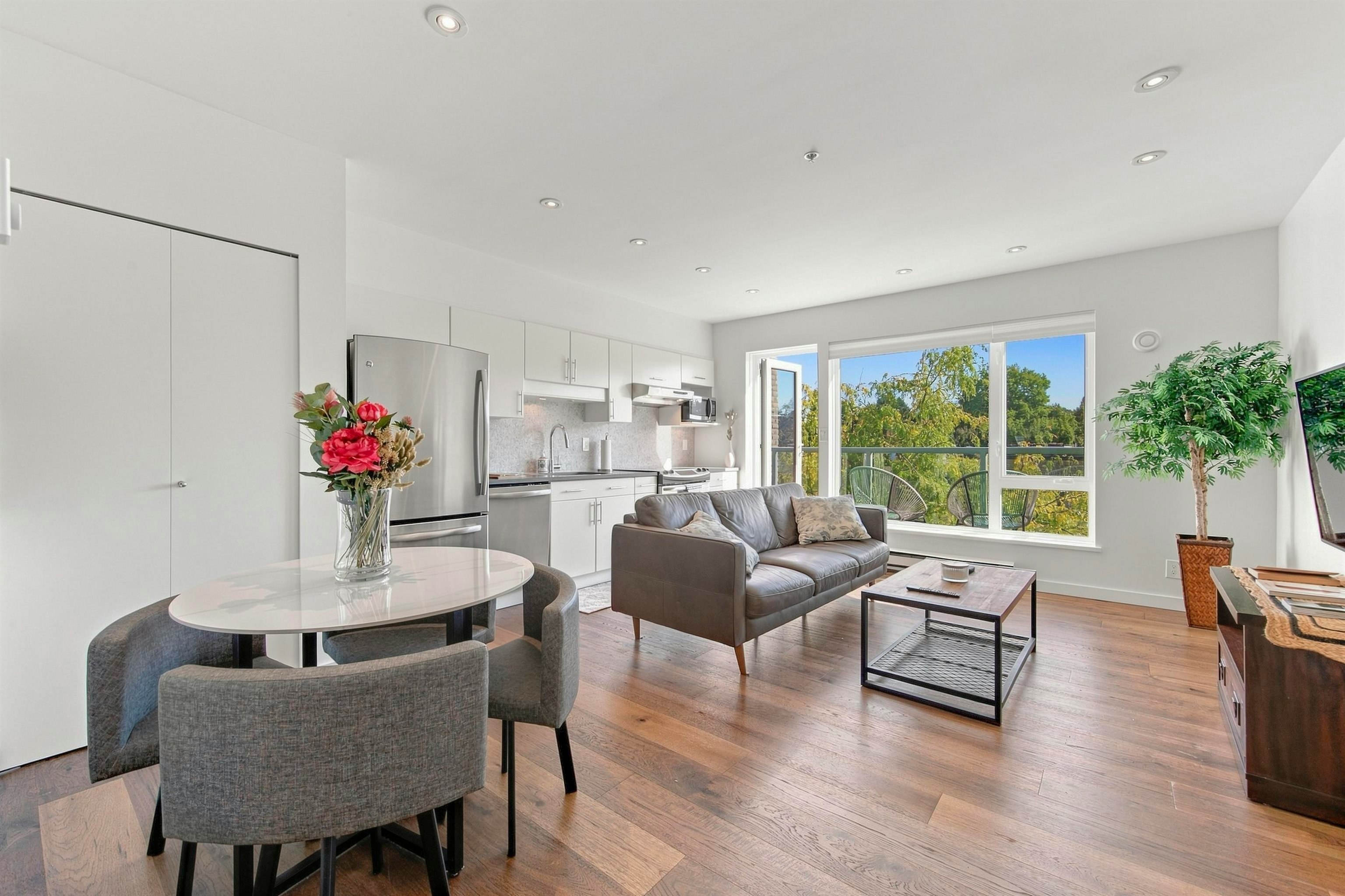 406-1688 Cypress Street Street, Vancouver, BC, V6J 5J1