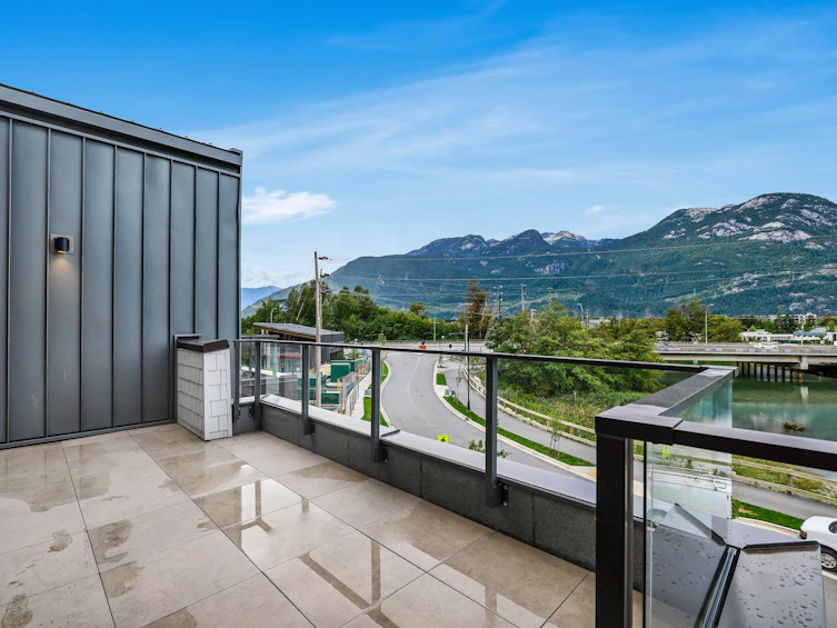 204-1502 Scott Crescent, Squamish, BC, V8B 1G5 - 32