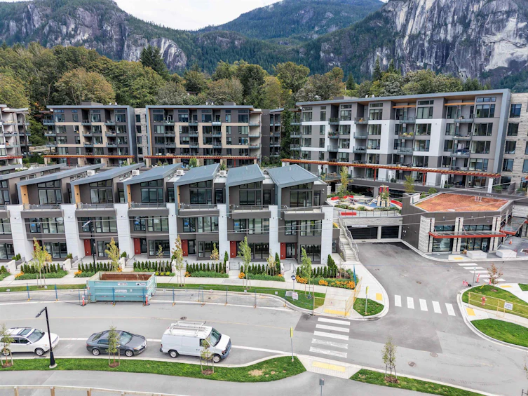 204-1502 Scott Crescent, Squamish, BC, V8B 1G5 - 3