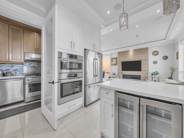 768 E 58th Avenue, Vancouver, BC, V5X 1W3 - 17