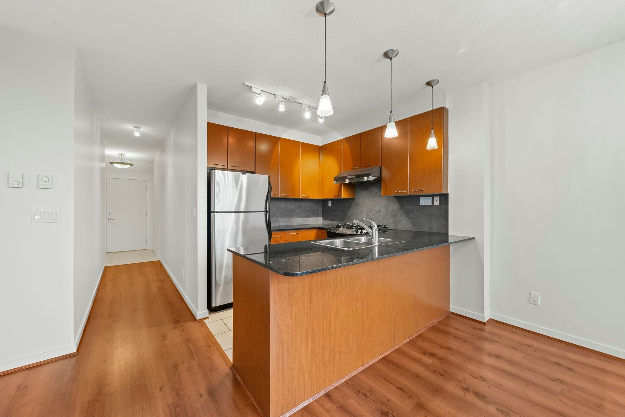 609-7138 Collier Street, Burnaby, BC, V5E 0A2 - 9