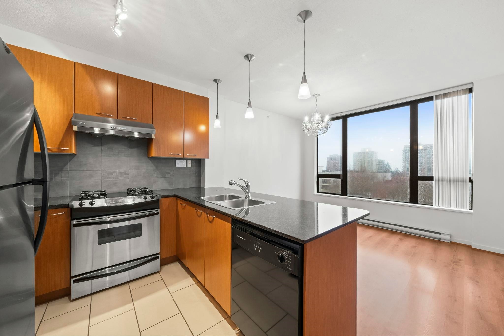 609-7138 Collier Street, Burnaby, BC, V5E 0A2 - 6