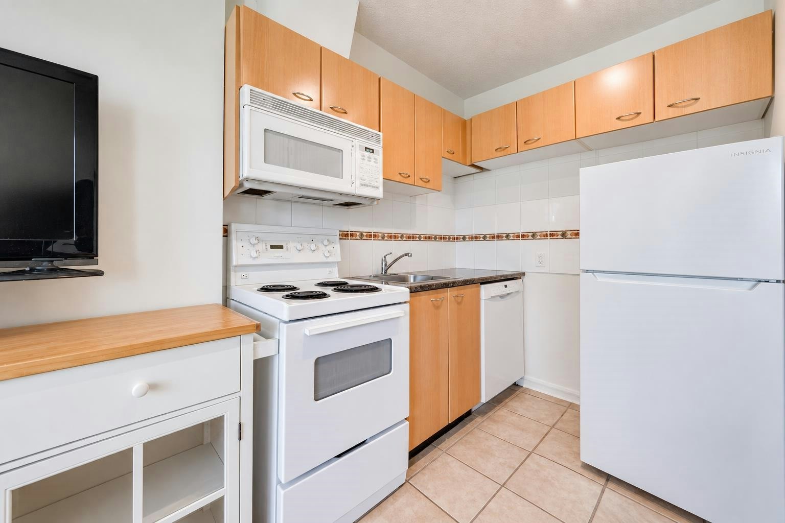 403-1367 Alberni Street - 3