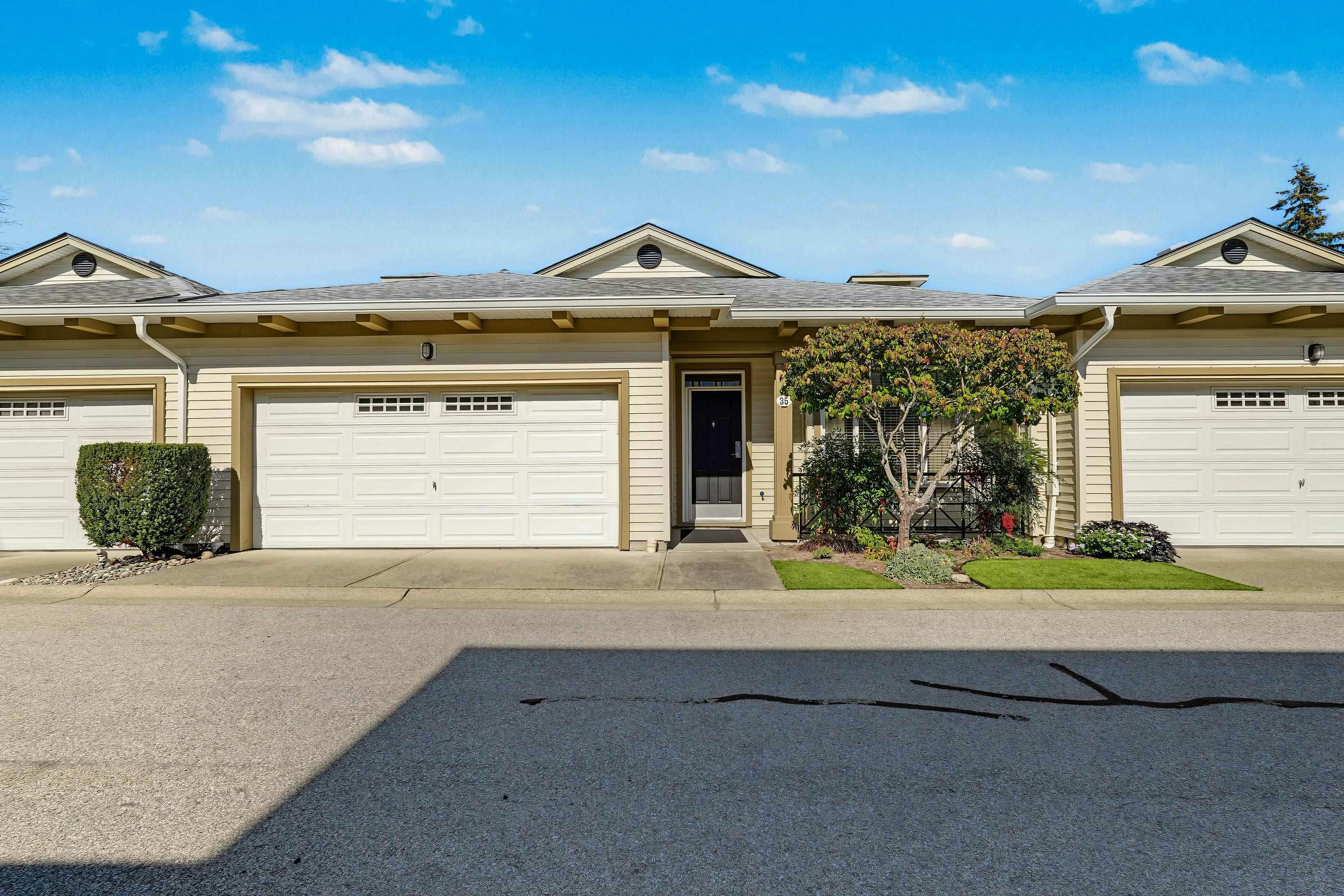 35-15188 62a Avenue, Surrey, BC, V3S 1W7