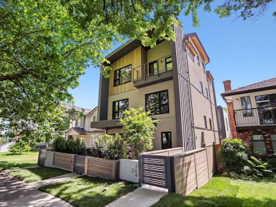 2-364 E 23rd Avenue - 2