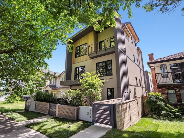 2-364 E 23rd Avenue, Vancouver, BC, V5V 1X5 - 2