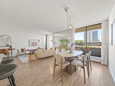 1504-3771 Bartlett Court - 3