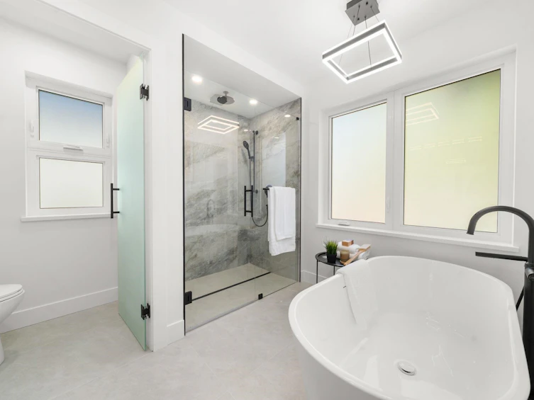 1350 Ross Road, North Vancouver, BC, V7J 1V2 - 24