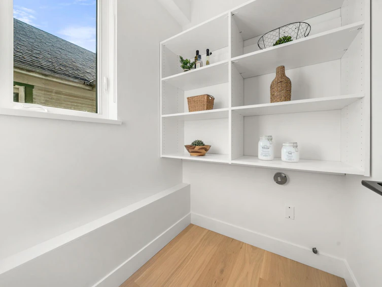 1350 Ross Road, North Vancouver, BC, V7J 1V2 - 36