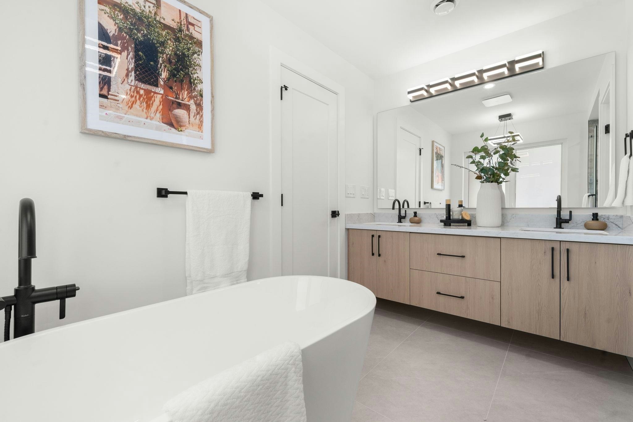 1350 Ross Road, North Vancouver, BC, V7J 1V2 - 26