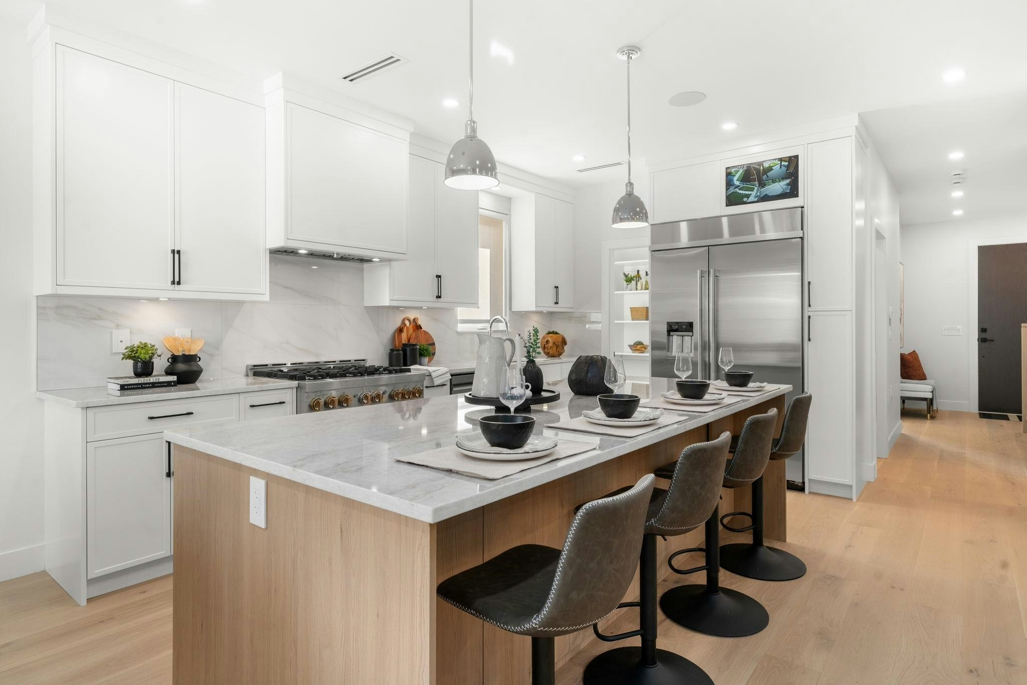 1350 Ross Road, North Vancouver, BC, V7J 1V2 - 11
