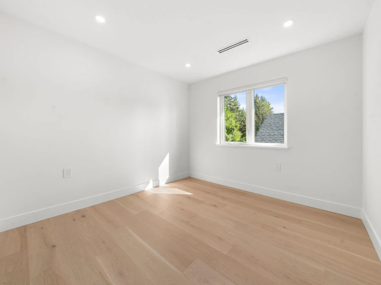 1350 Ross Road, North Vancouver, BC, V7J 1V2 - 28