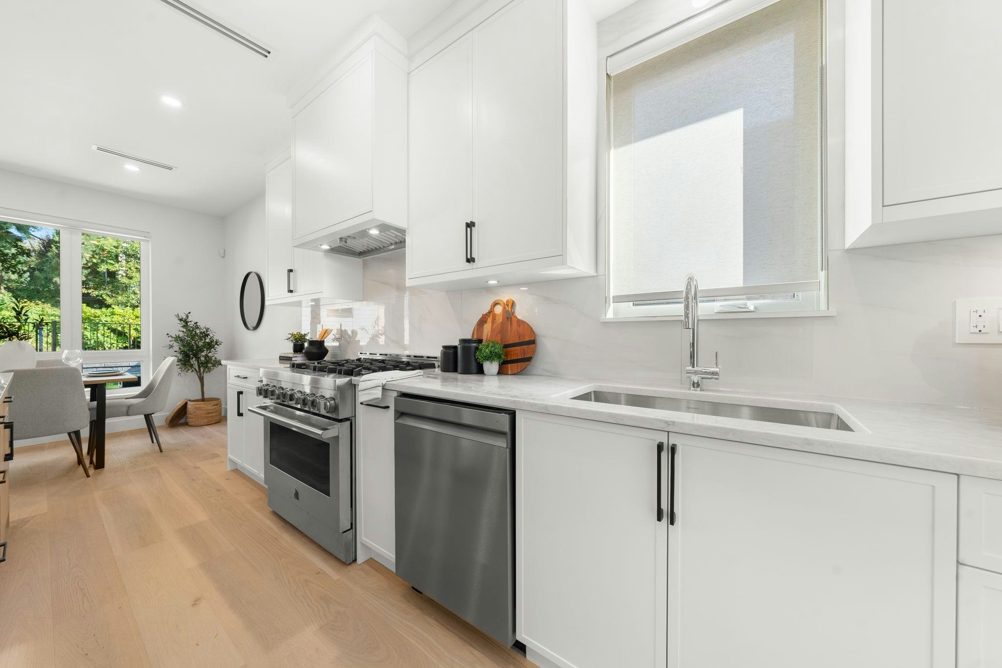 1350 Ross Road, North Vancouver, BC, V7J 1V2 - 14