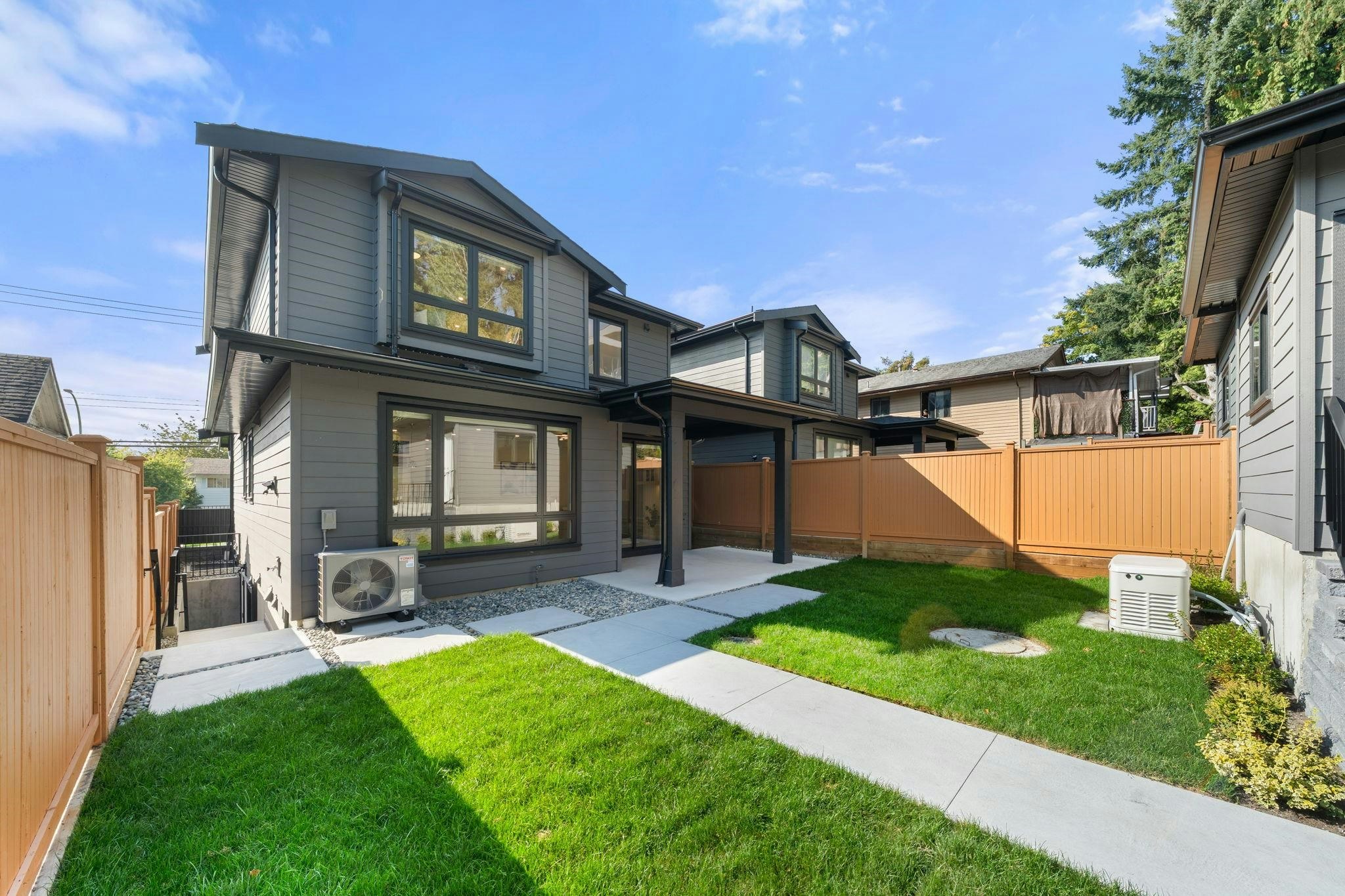 1350 Ross Road, North Vancouver, BC, V7J 1V2 - 40