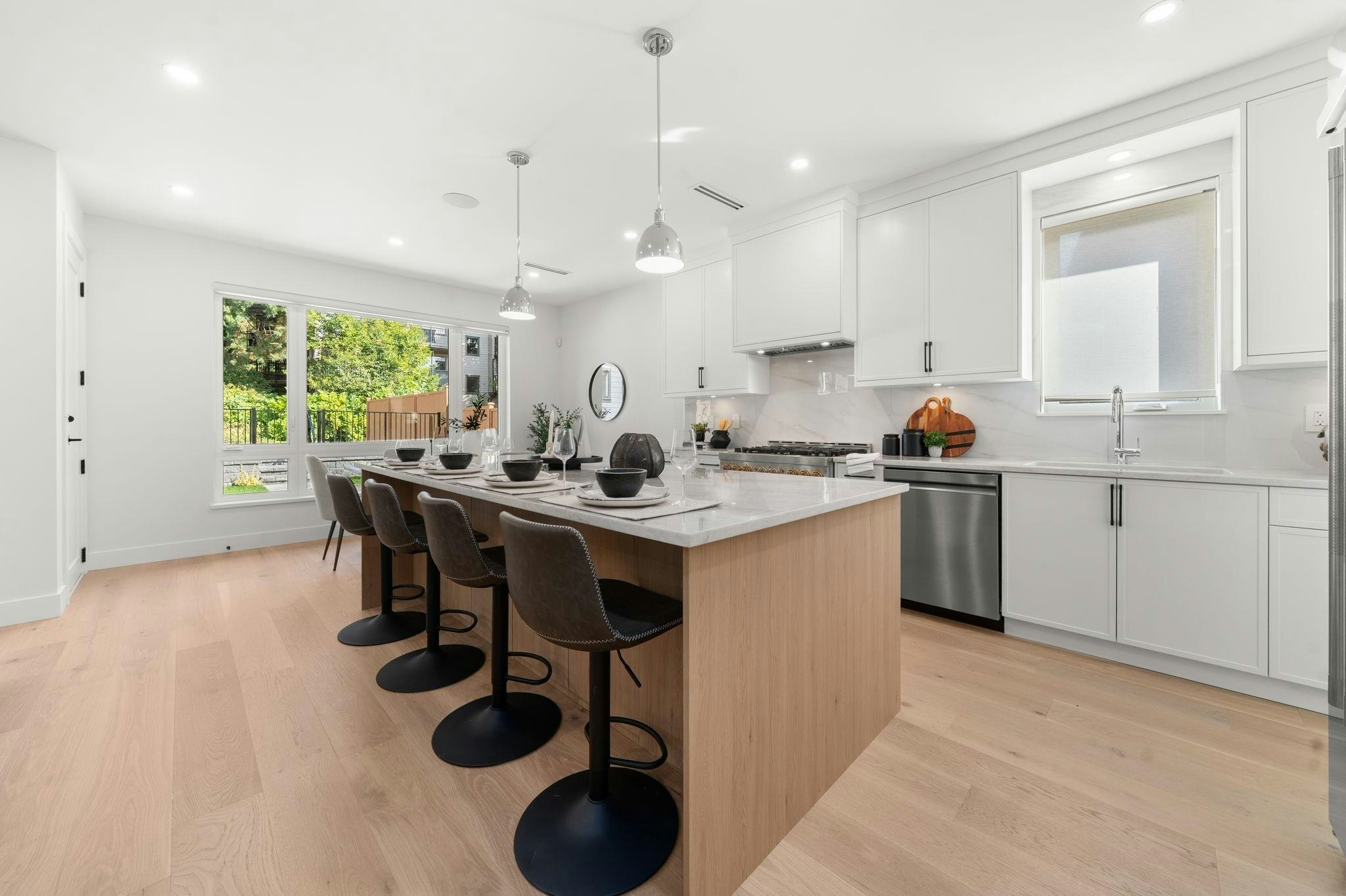 1350 Ross Road, North Vancouver, BC, V7J 1V2 - 9