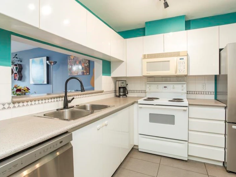 211-8460 Jellicoe Street, Vancouver, BC, V5S 4S8 - 10