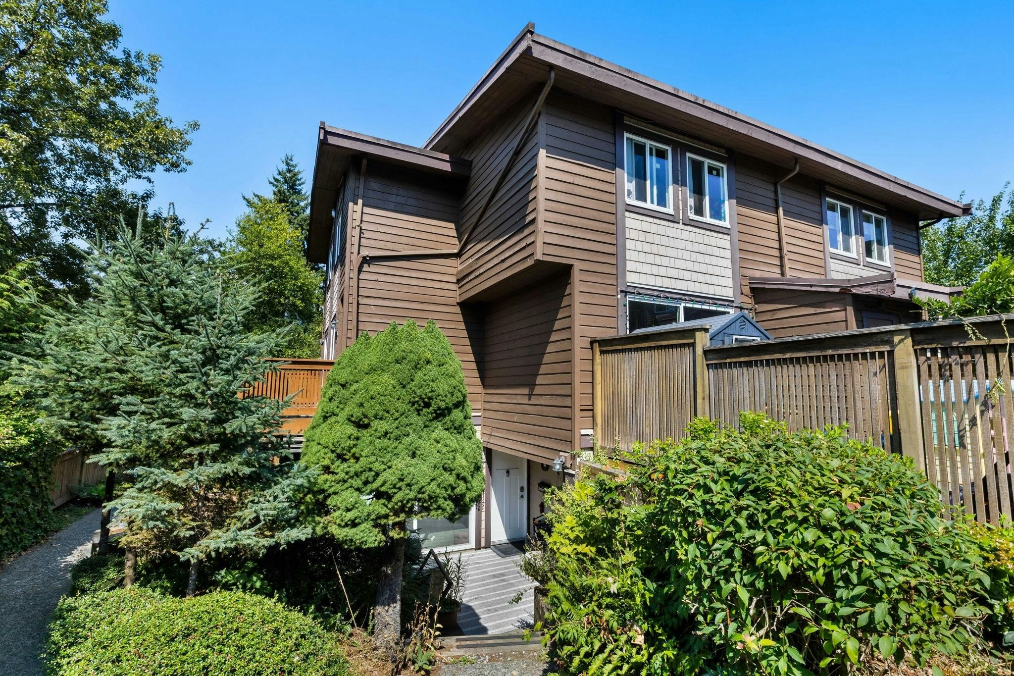 2-302 Highland Way, Port Moody, BC, V3H 3V7