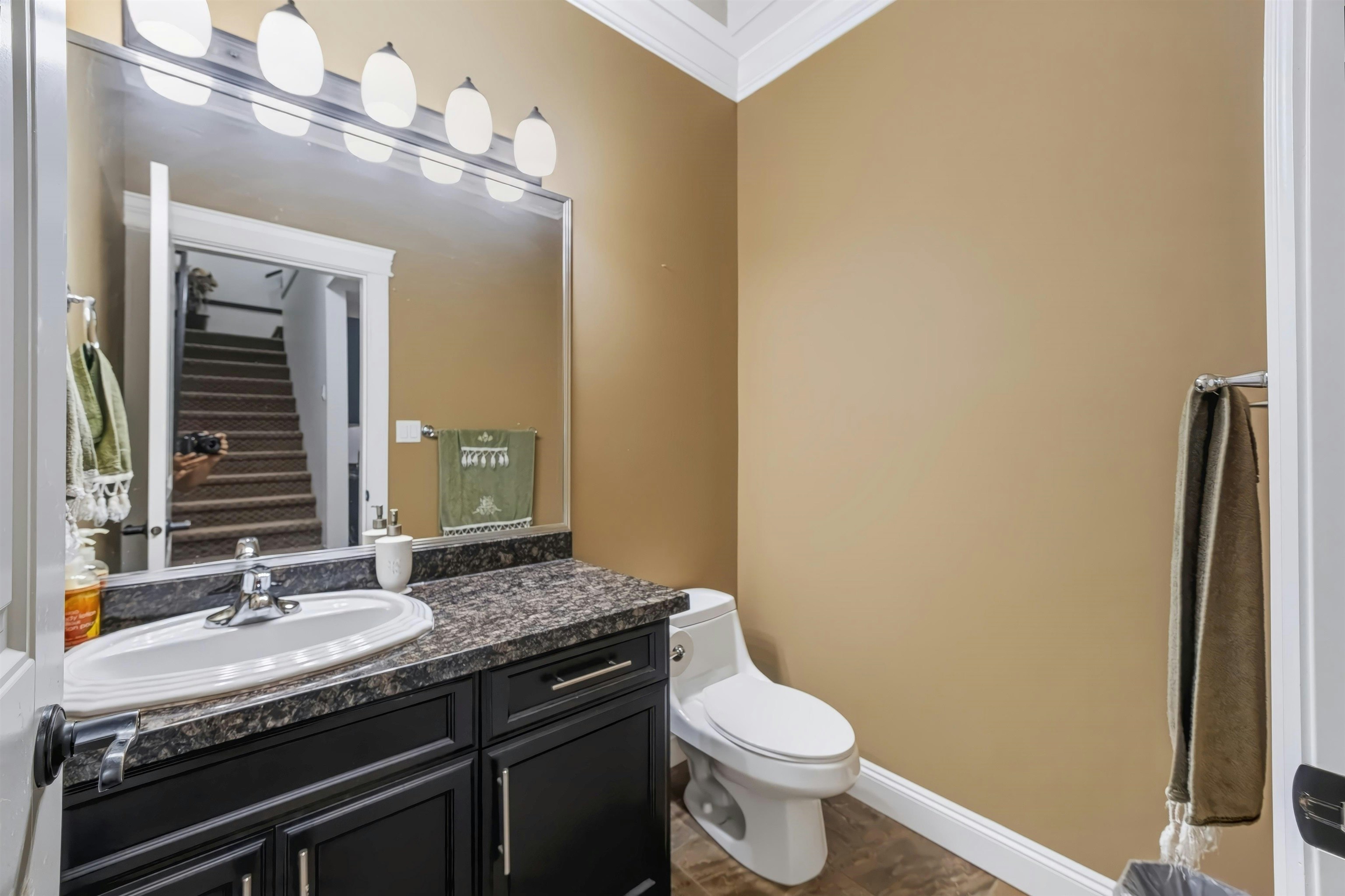35708 Zanatta Place, Abbotsford, BC, V3G 0B4 - 27