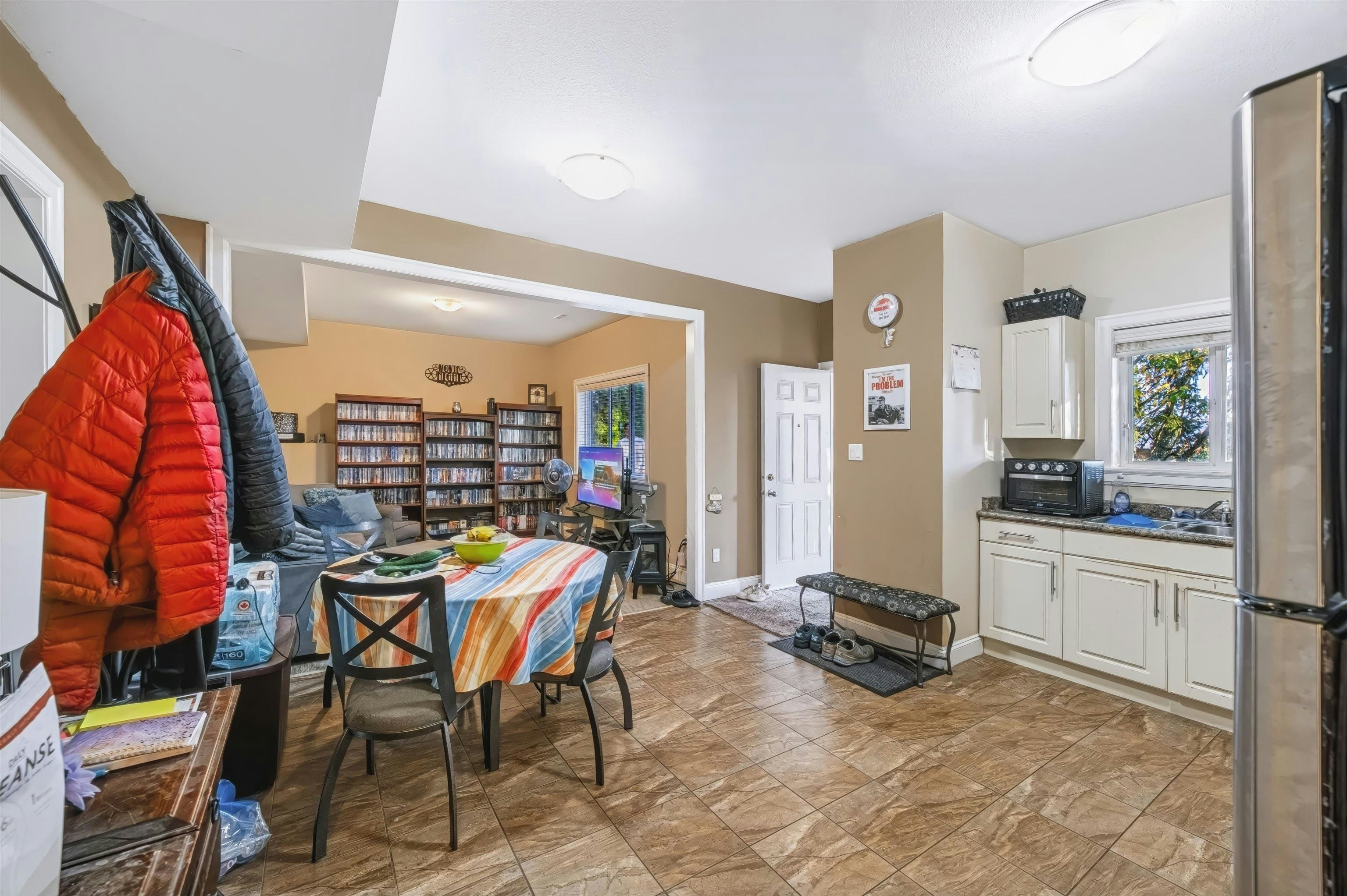35708 Zanatta Place, Abbotsford, BC, V3G 0B4 - 28