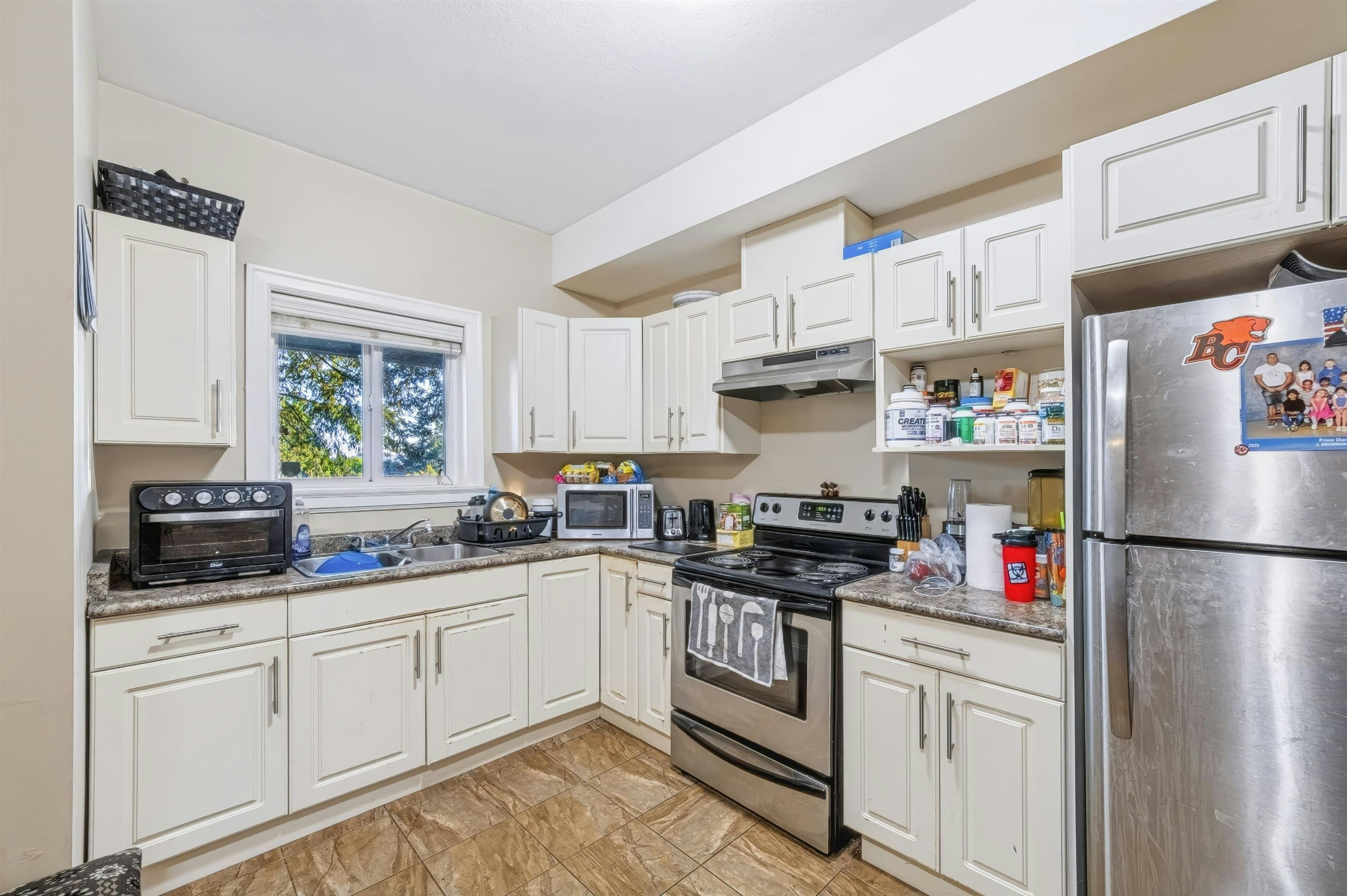 35708 Zanatta Place, Abbotsford, BC, V3G 0B4 - 30