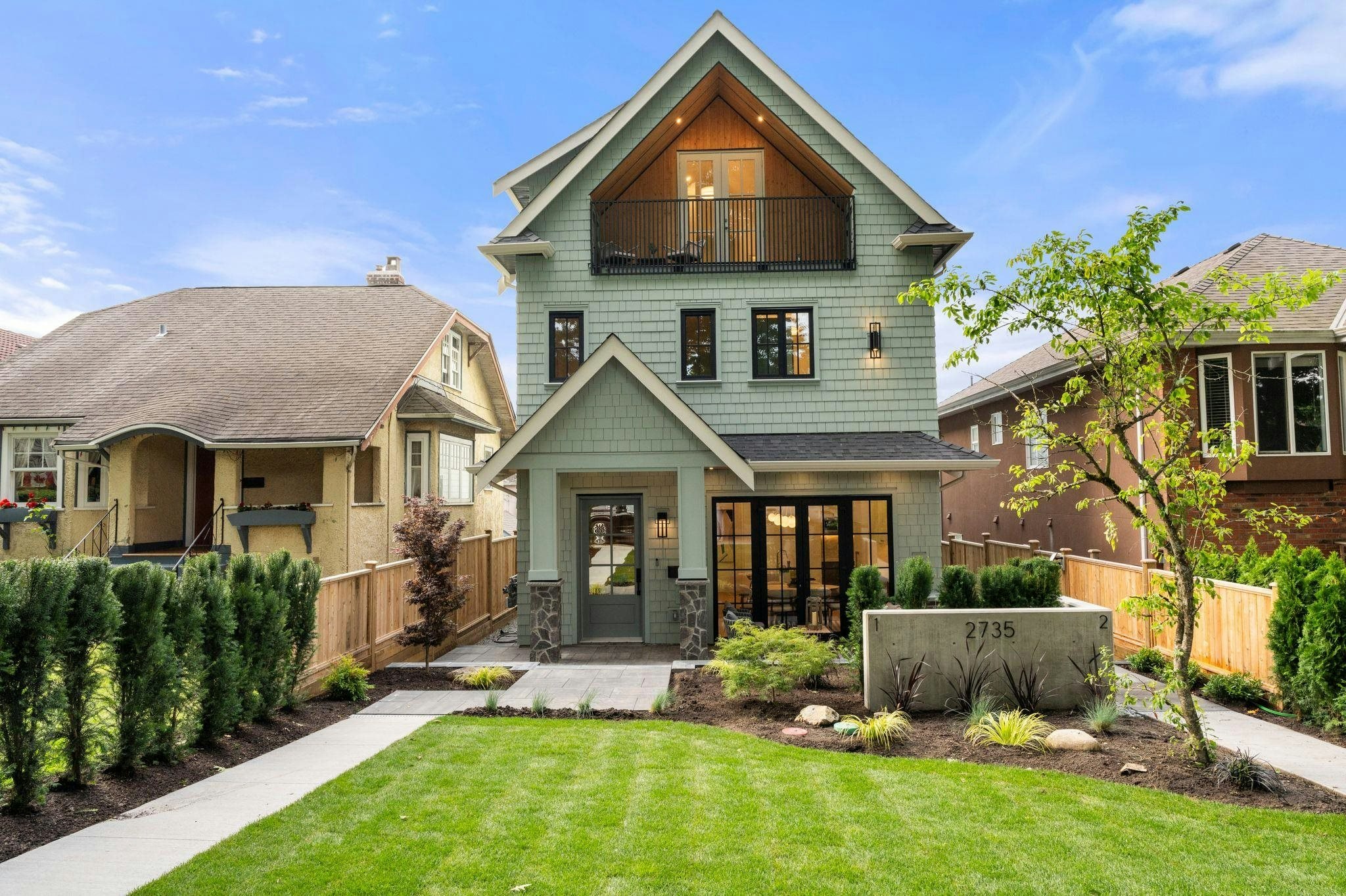 1-2735 Eton Street, Vancouver, BC, V5K 1K2