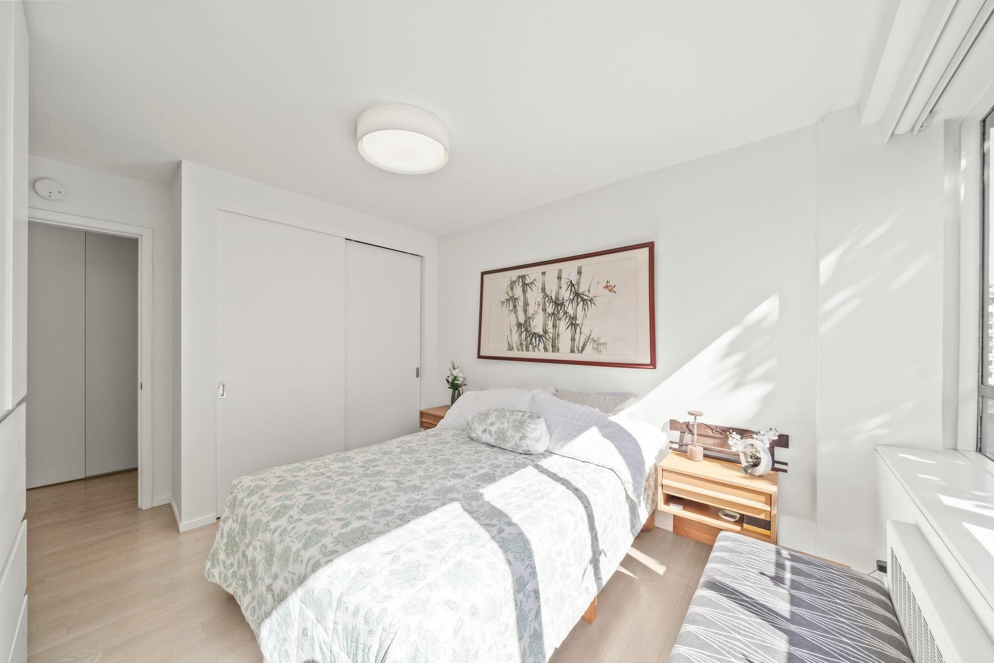 817-1445 Marpole Avenue, Vancouver, BC, V6H 1S5 - 23