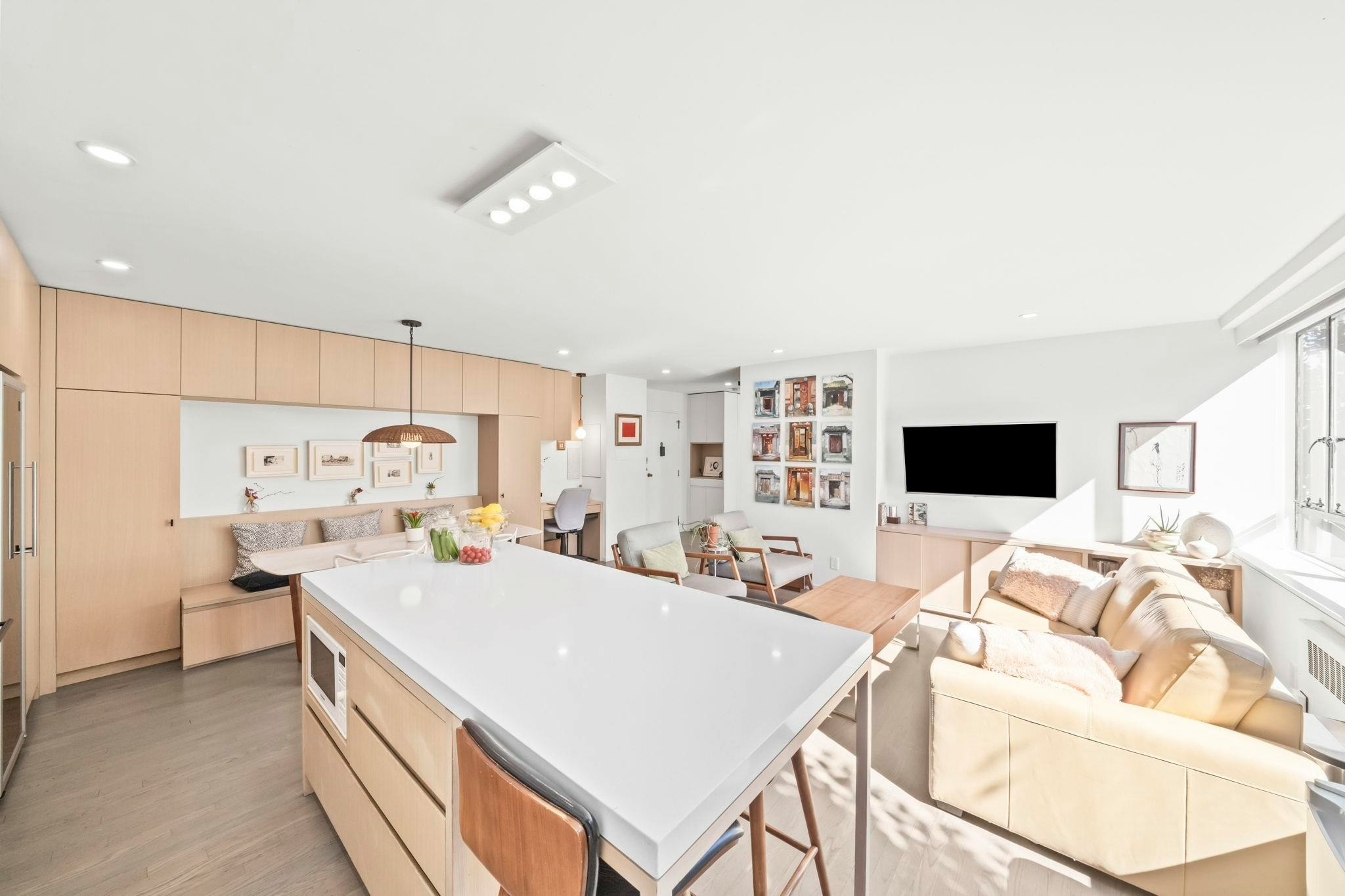 817-1445 Marpole Avenue, Vancouver, BC, V6H 1S5 - 15