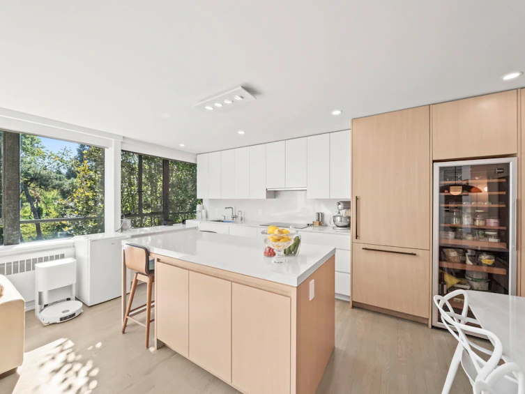 817-1445 Marpole Avenue, Vancouver, BC, V6H 1S5 - 10