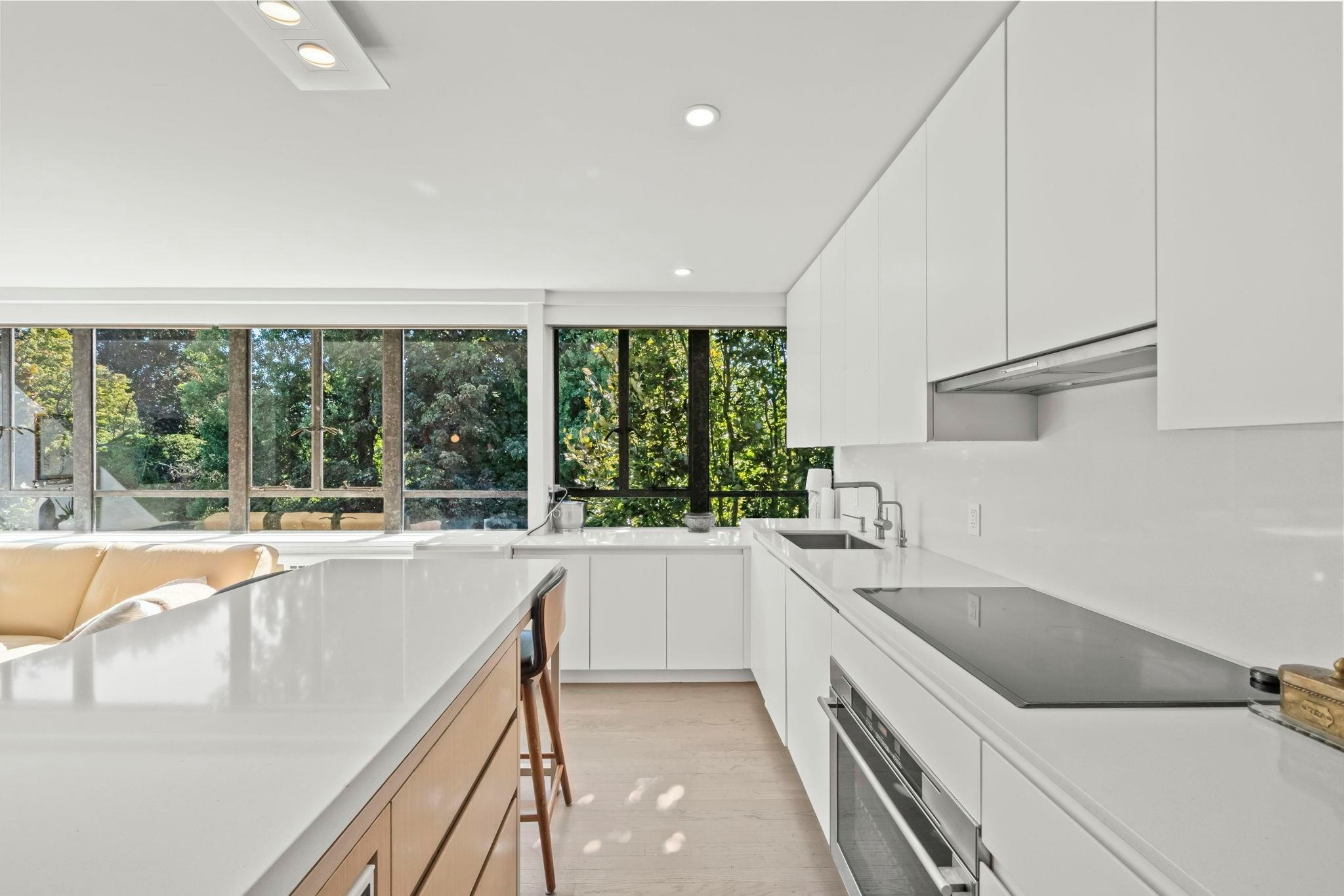 817-1445 Marpole Avenue, Vancouver, BC, V6H 1S5 - 13