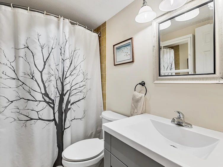 204-1458 Blackwood Street, Surrey, BC, V4B 3V4 - 20