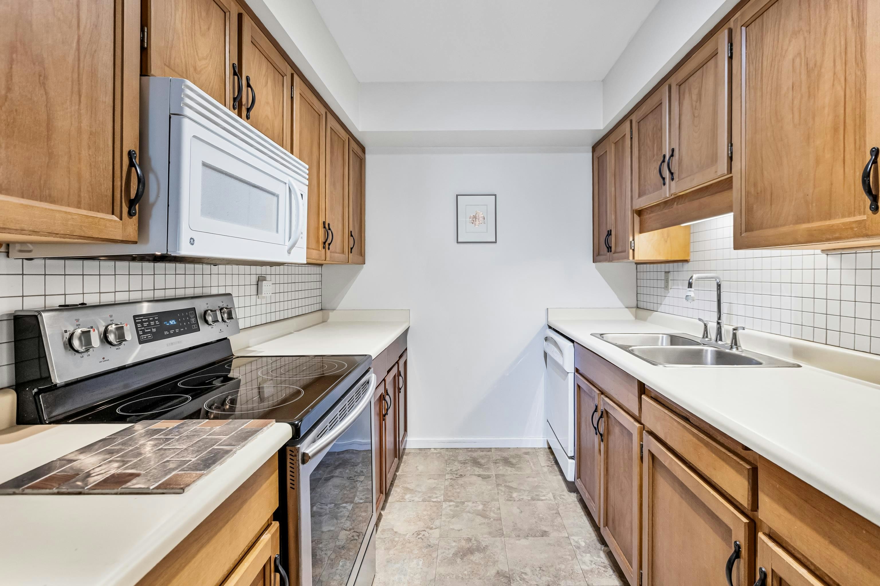 204-1458 Blackwood Street, Surrey, BC, V4B 3V4 - 5