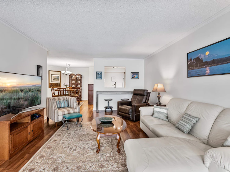 204-1458 Blackwood Street, Surrey, BC, V4B 3V4 - 11