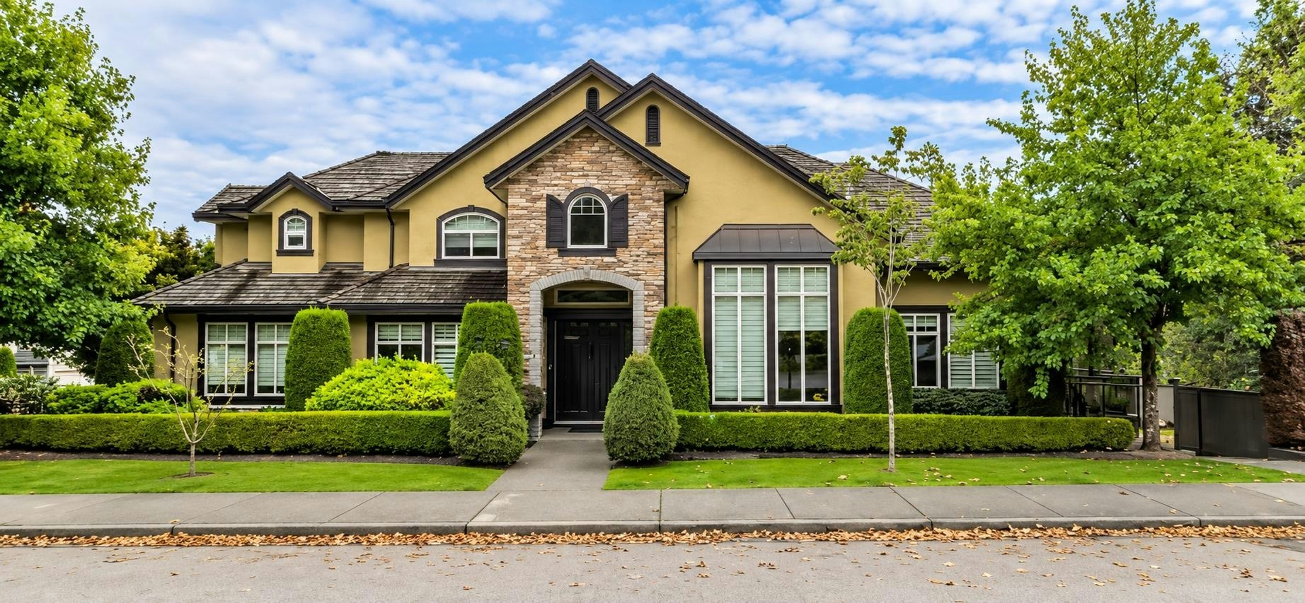 9238 164 Street, Surrey, BC, V4N 3C9