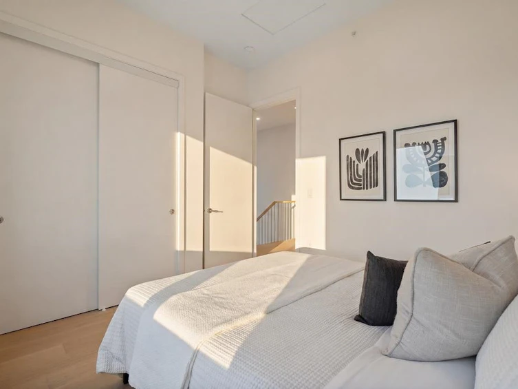 366 E 23rd Avenue, Vancouver, BC, V5V 1X5 - 25