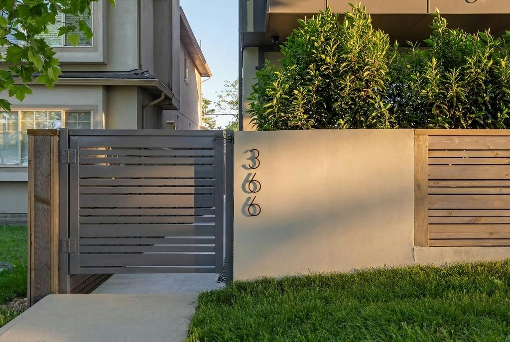 366 E 23rd Avenue, Vancouver, BC, V5V 1X5 - 3