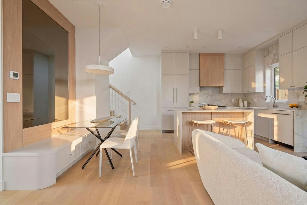 366 E 23rd Avenue, Vancouver, BC, V5V 1X5 - 6