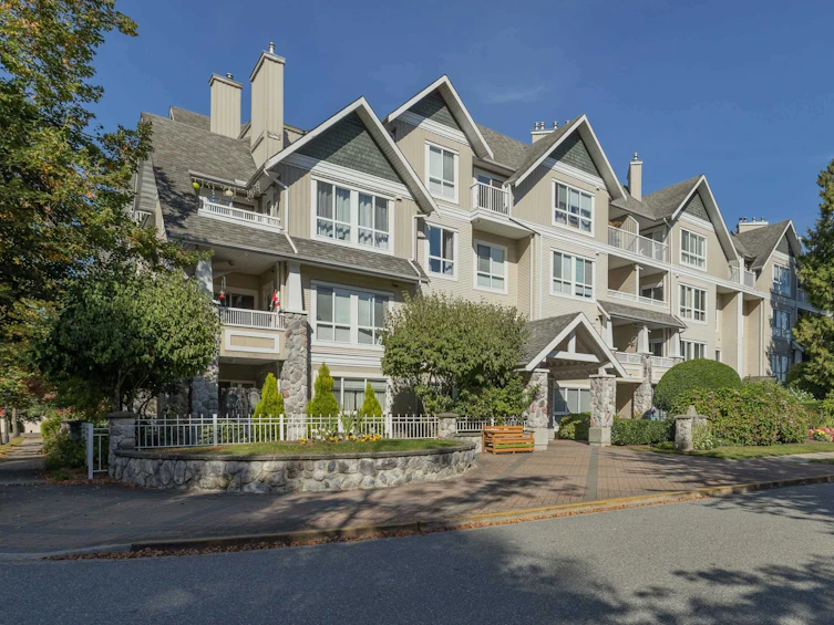 207-19091 Mcmyn Road, Pitt Meadows, BC, V3Y 2S8