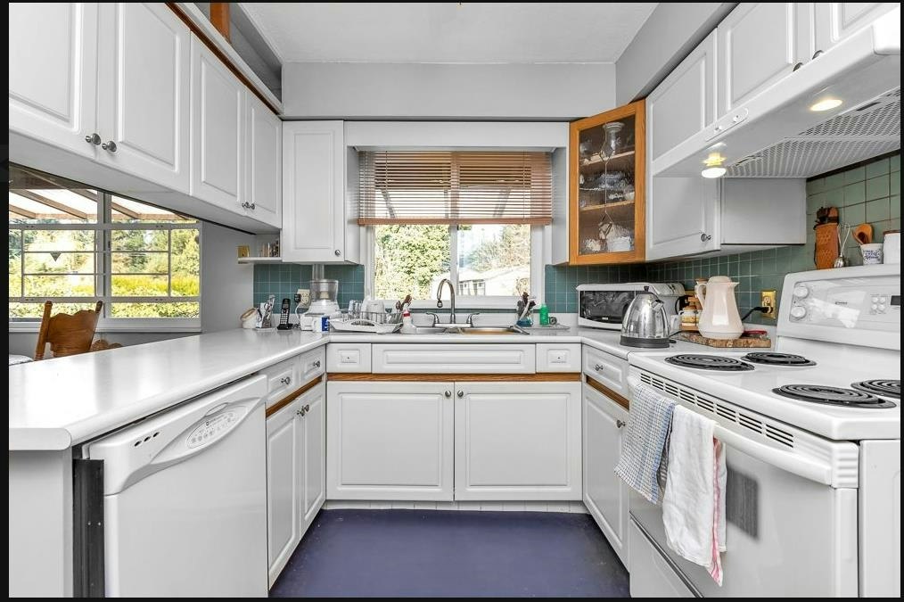 20932 Camwood Avenue, Maple Ridge, BC, V2X 2P1 - 10