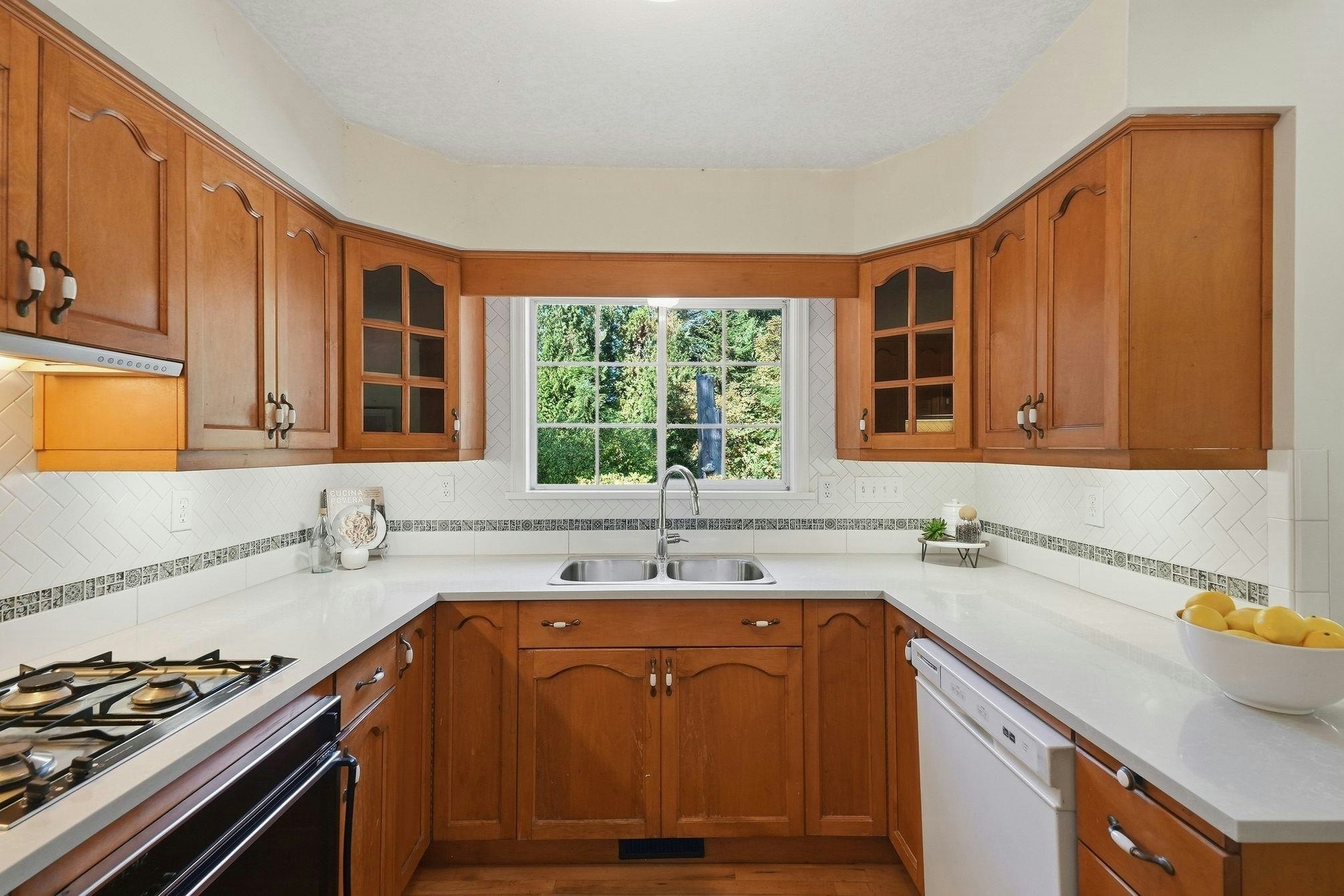 10461 Main Street - 4