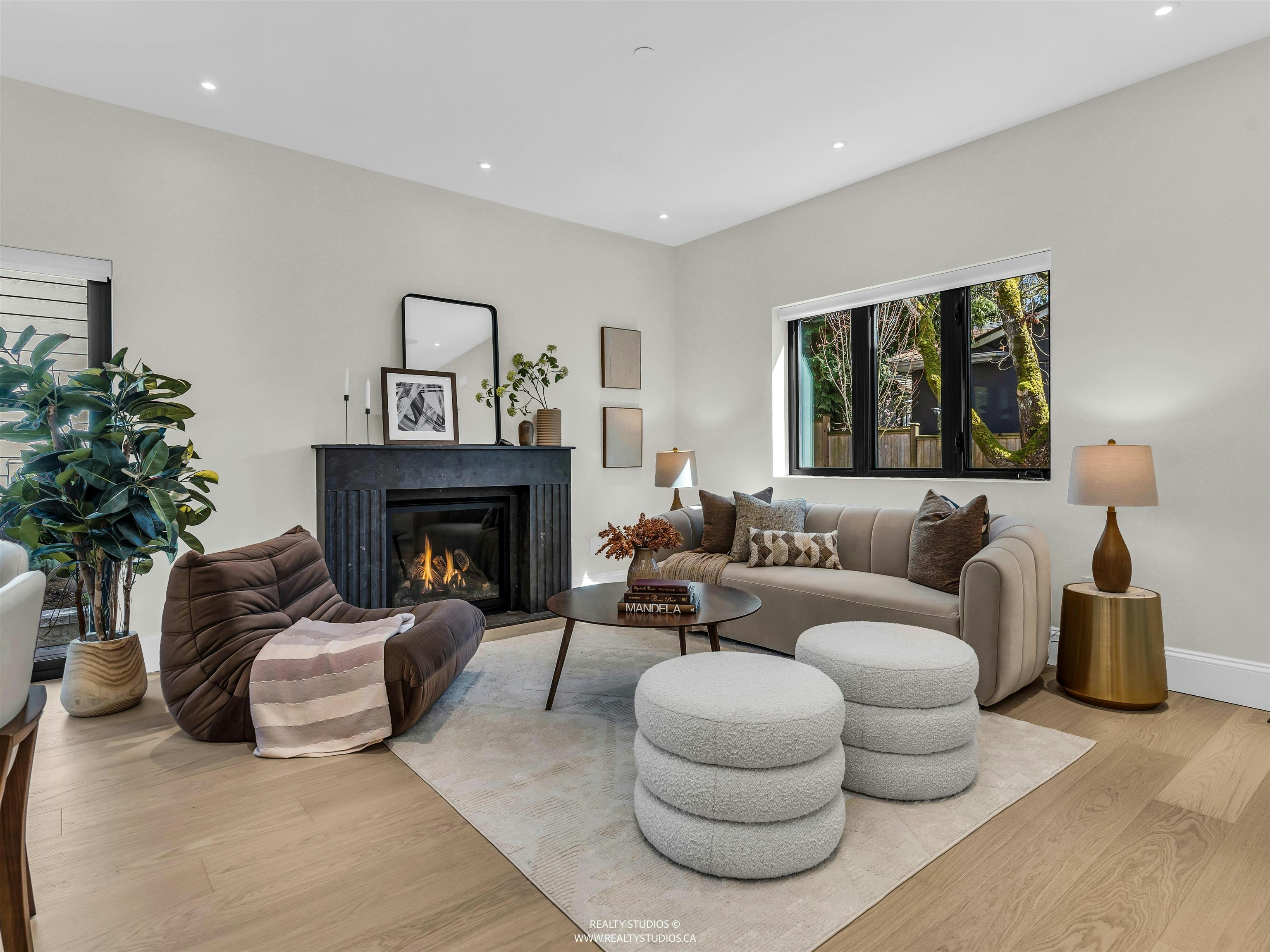 2-4088 Maple Crescent, Vancouver, BC, V6J 4B2 - 4